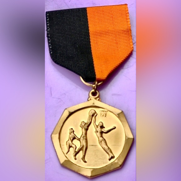 Vintage 1980s Soviet Era Russian Ribbon Medal Medallion WOMEN’S BASKETBALL - Picture 3 of 7